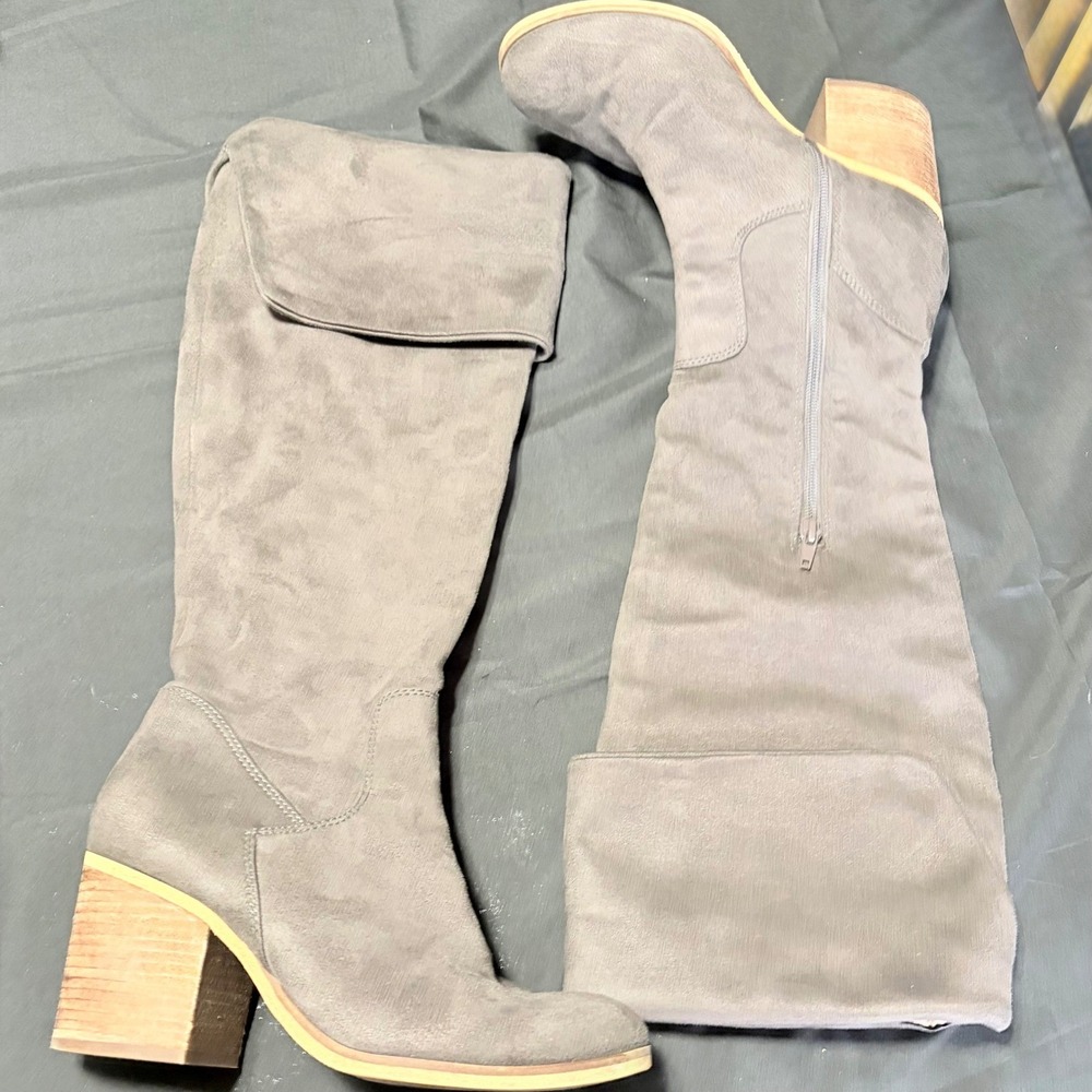 Melrose and Market Womens 6M Gray Faux Suede Over Knee Block Heel Boots